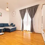 Cekovic 2 By Interhome Сило