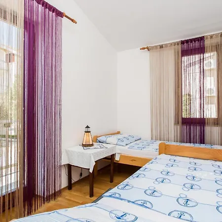 Lägenhet Cekovic 2 By Interhome