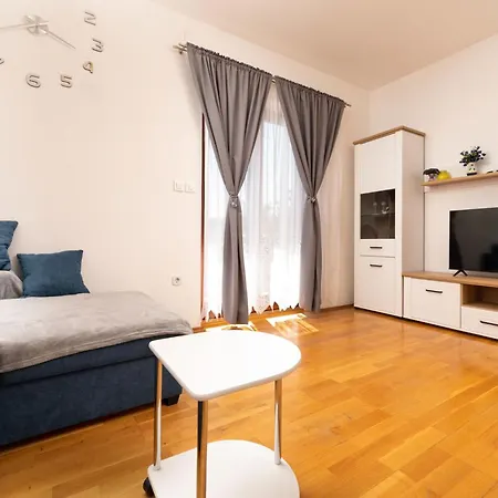 Cekovic 2 By Interhome *