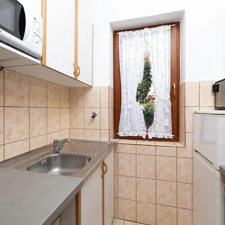 Apartamento Cekovic 2 By Interhome Šilo